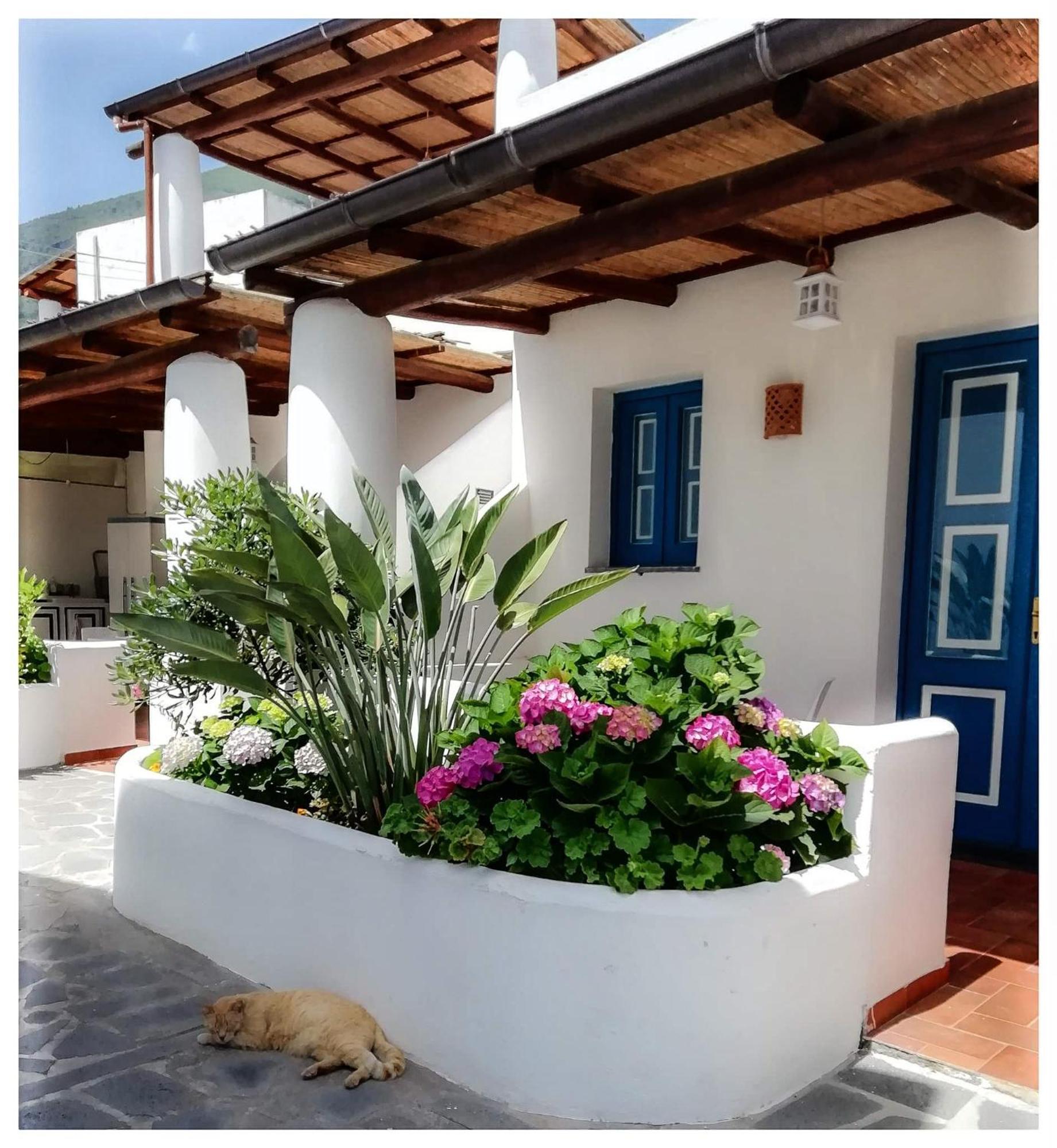 Salinarte Hotell Santa Marina Salina Rom bilde